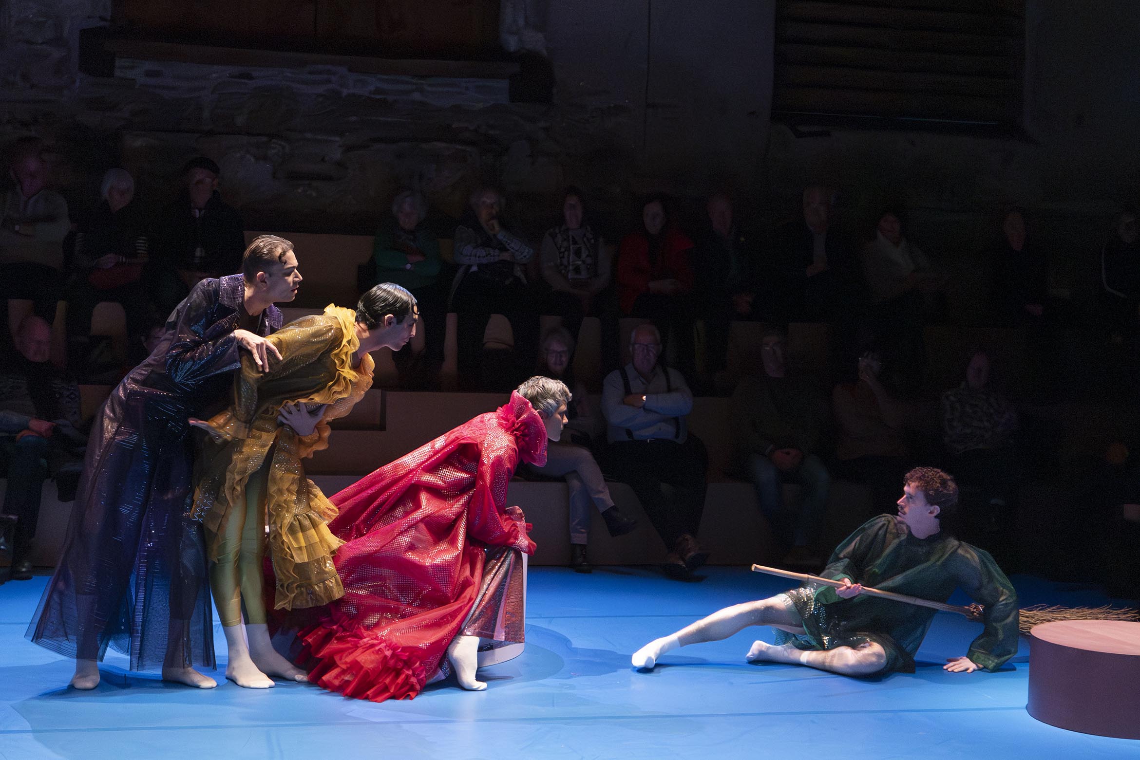 Origen: Premiere von Cinderello in der Clavadeira in Riom.